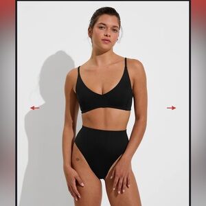 *NWT* Left On Friday The Sunday Bikini Top in Jet (Black) size Medium